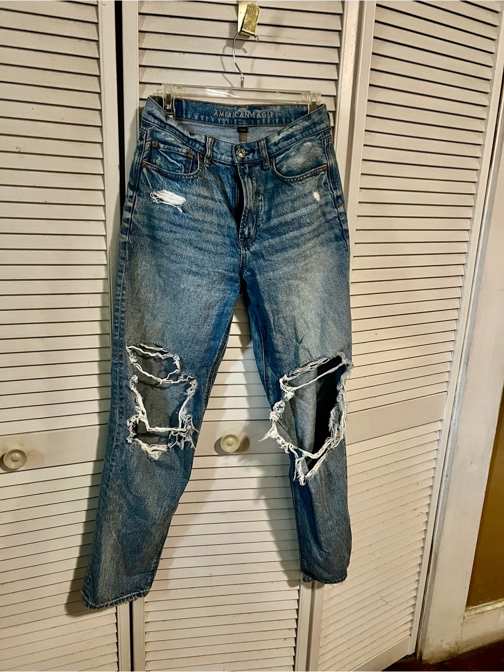 American Eagle Outfitters Distressed Light Blue Slim Straight Jeans